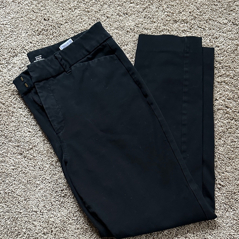 Old Navy Black High-Rise Pixie Trousers